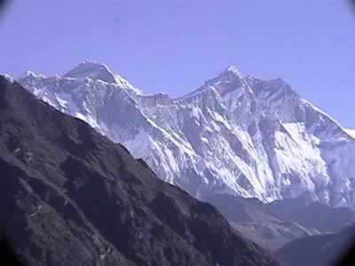 中蘇美和平登山隊登上珠穆朗瑪峰